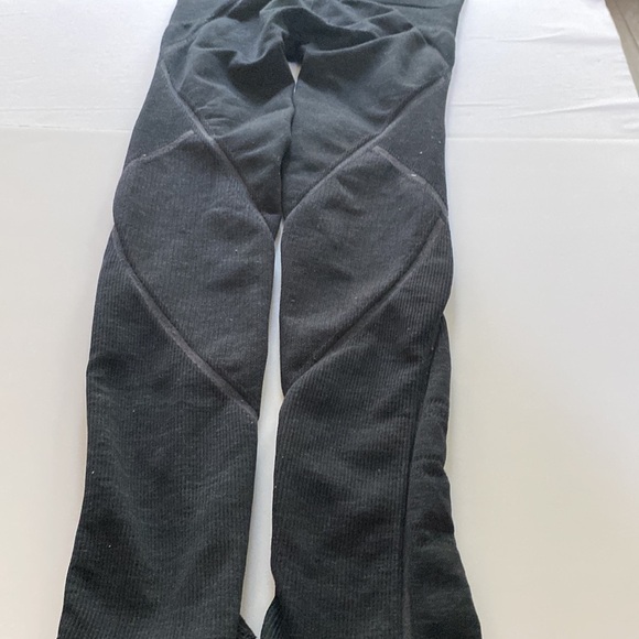 Athleta leggings, black size small - Picture 10 of 10